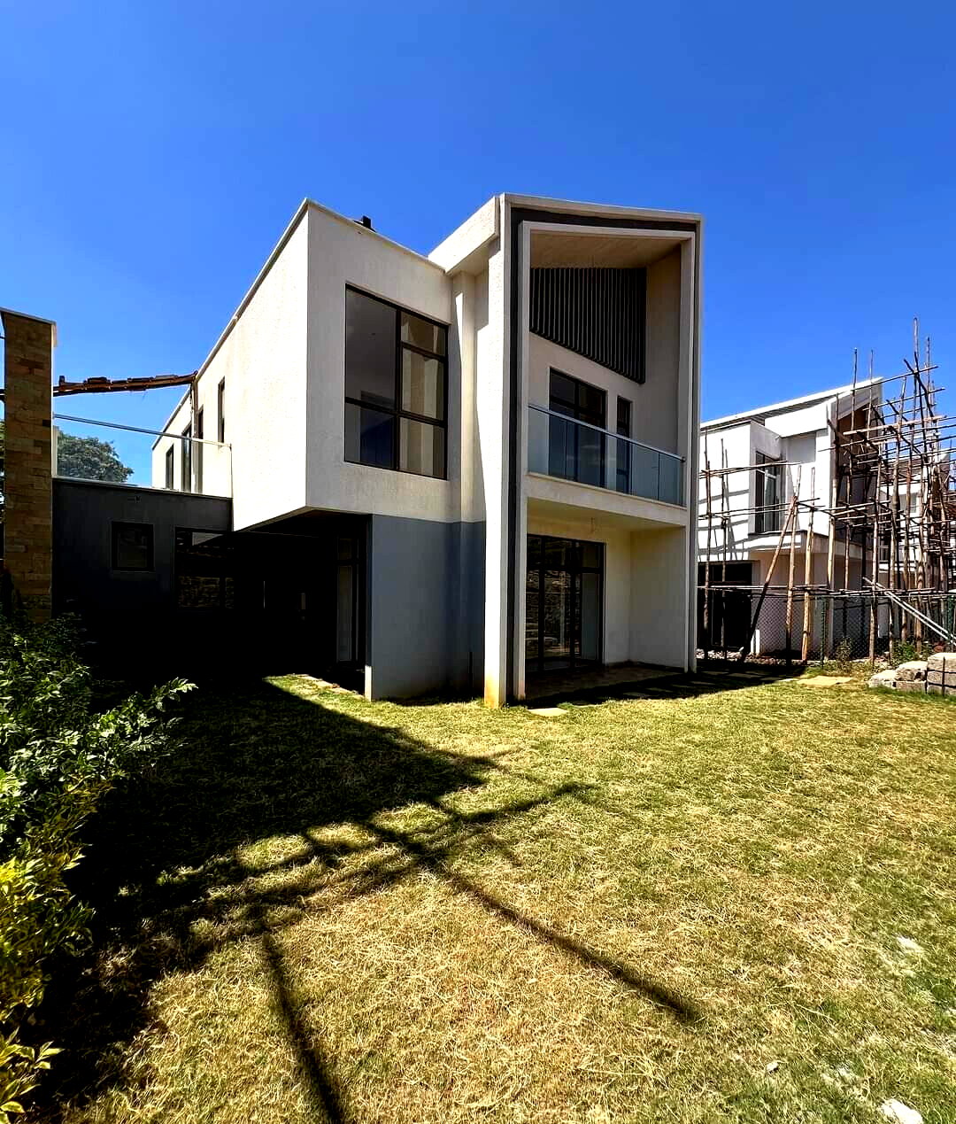 4BR All-Ensuite Villa with Pool & Solar - Near Windsor, Kiambu