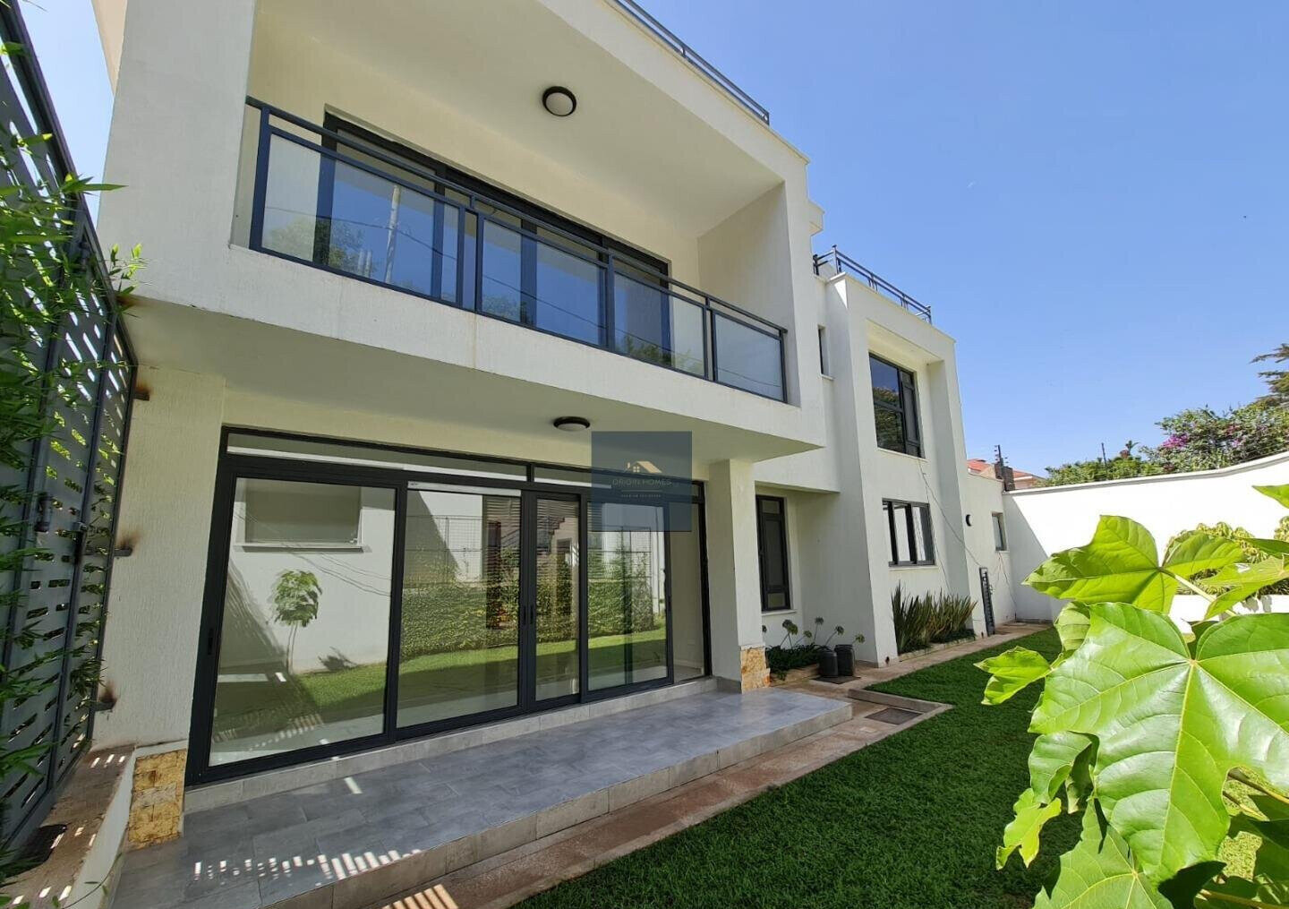 5-Ensuite Townhouse with Sunken Living Room & Generator - Lavington