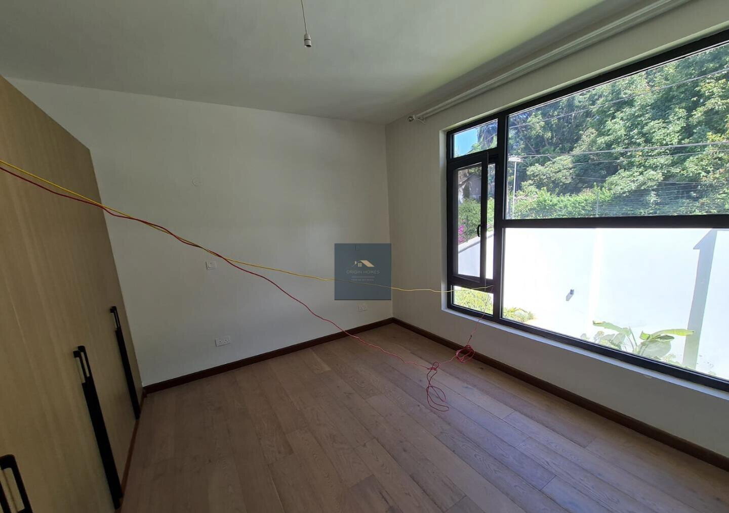 5-Ensuite Townhouse with Sunken Living Room & Generator - Lavington