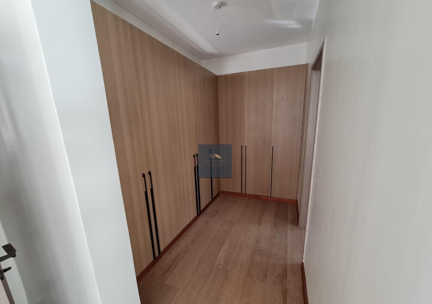 5-Ensuite Townhouse with Sunken Living Room & Generator - Lavington