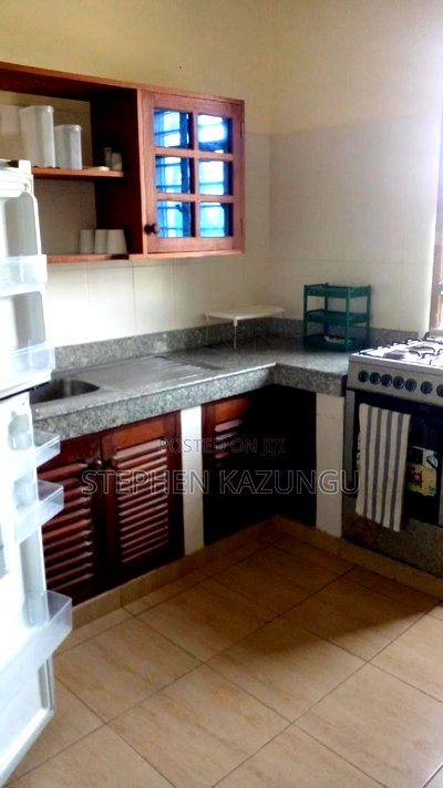 Furnished 2bdrm House in Golf &amp; Living, Ukunda for rent - Image 10