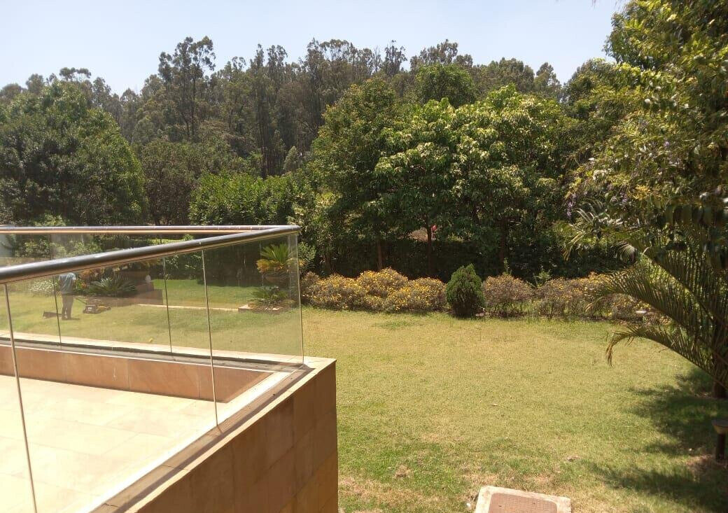 5-Ensuite Townhouse with DSQ & Fireplace – Karen Gated Community