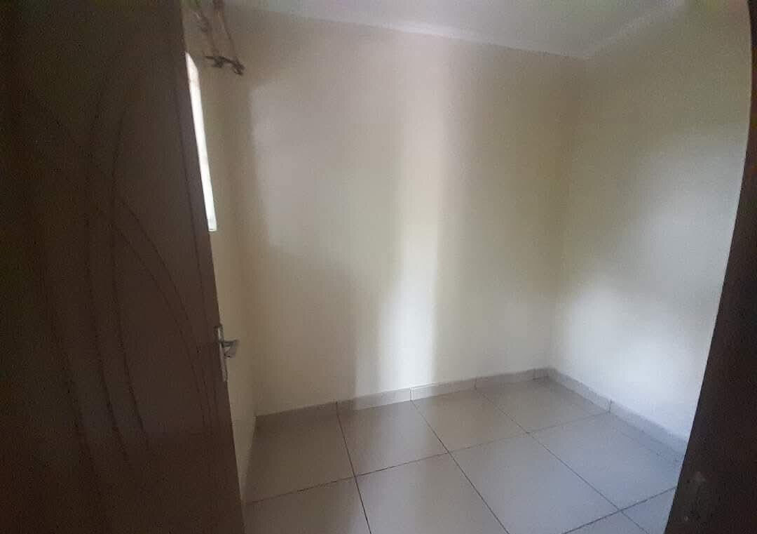 1/8 Acre 3BR Haven with Garden at KSh 40K