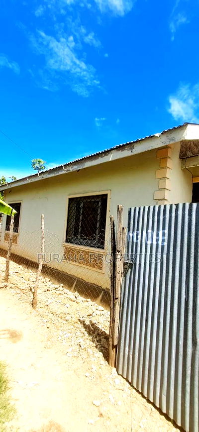 3bdrm Bungalow in Bamburi Utange for sale - Image 2