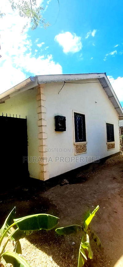 3bdrm Bungalow in Bamburi Utange for sale - Image 3