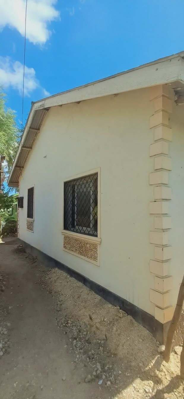 3bdrm Bungalow in Bamburi Utange for sale