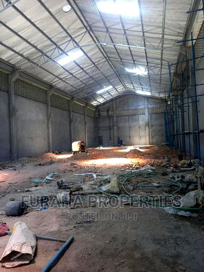 For Sale 10,000 Square Feet Ware House - Image 5