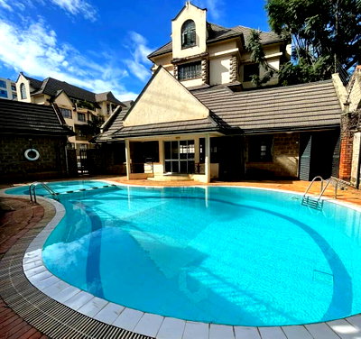 0.57 Acre Townhouse with Garden