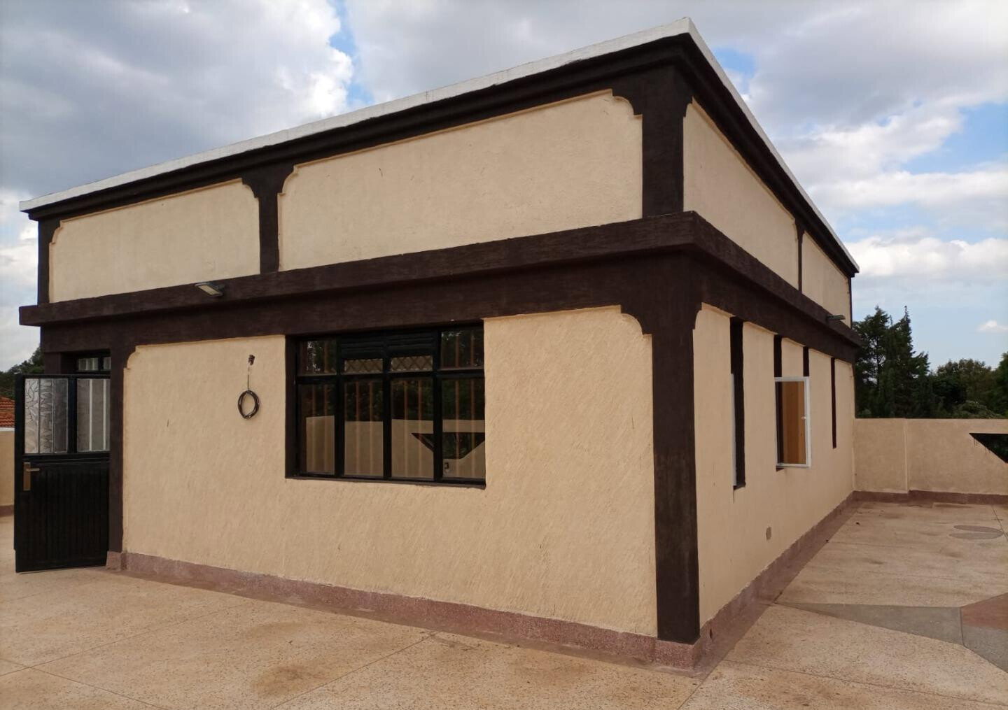 5BR All-Ensuite Townhouse with CCTV & Ready Title - Membley, Ruiru