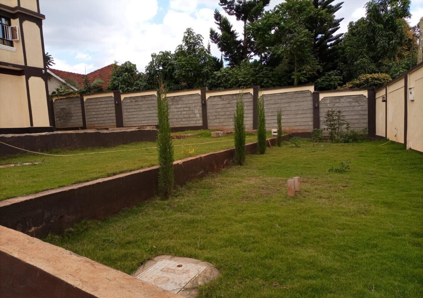 5BR All-Ensuite Townhouse with CCTV & Ready Title - Membley, Ruiru