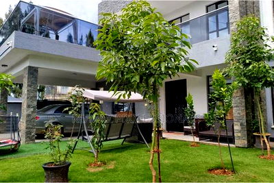 4bdrm Mansion in Gateway Mall Area for sale - Image 18