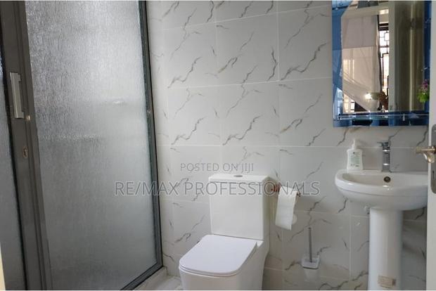 4bdrm Mansion in Gateway Mall Area for sale