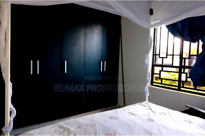 4bdrm Mansion in Gateway Mall Area for sale - Image 8