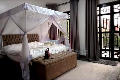 4bdrm Mansion in Gateway Mall Area for sale - Image 7