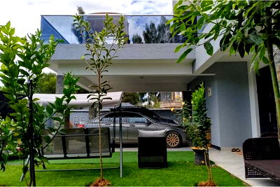 4bdrm Mansion in Gateway Mall Area for sale - Image 11