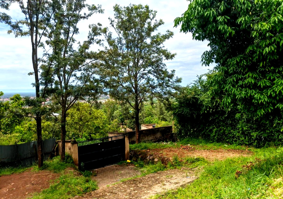 4BR Townhouse with Lake Views & Rental Income - Riat, Kisumu