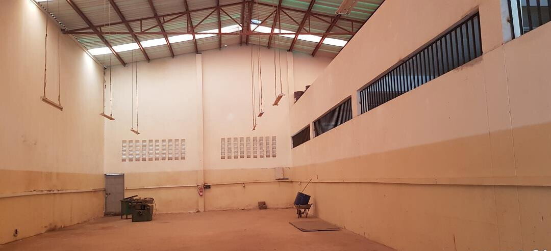 0.21 Acre Warehouse with Garden