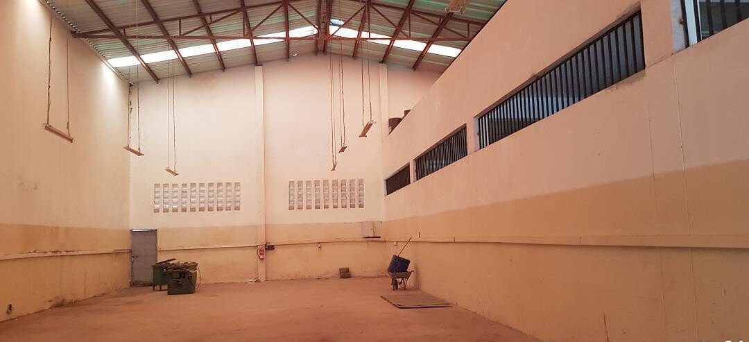 0.21 Acre Warehouse with Garden