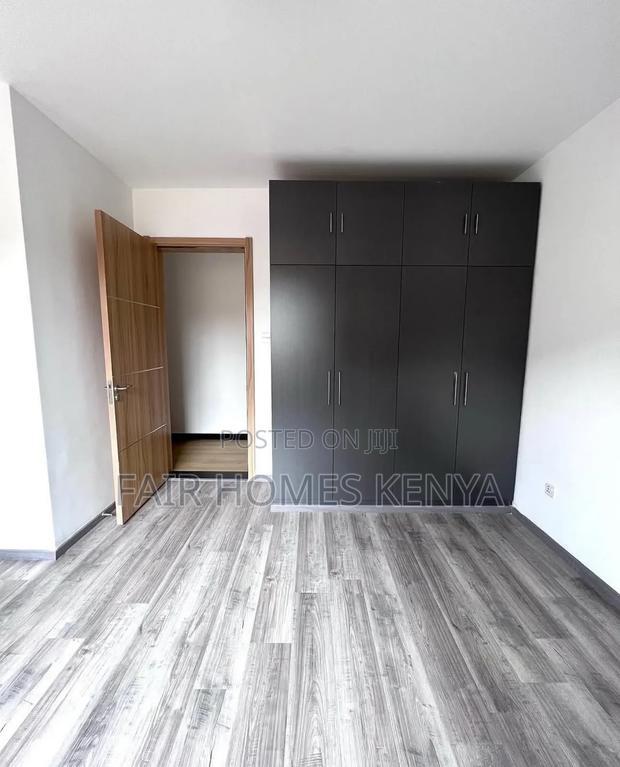 3bdrm Apartment in Valley Arcade, Lavington for sale