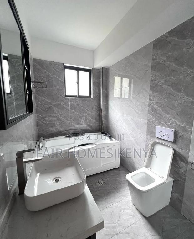 3bdrm Apartment in Valley Arcade, Lavington for sale