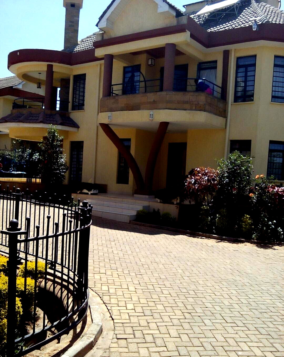 5-Ensuite Townhouse with Study & Family Room - Lavington