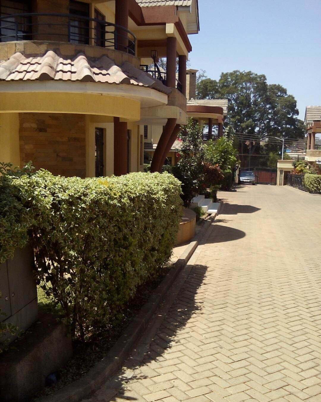5-Ensuite Townhouse with Study & Family Room - Lavington