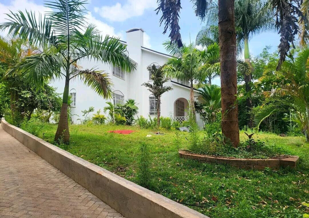 Half Acre 4BR Garden Home at KSh 490K