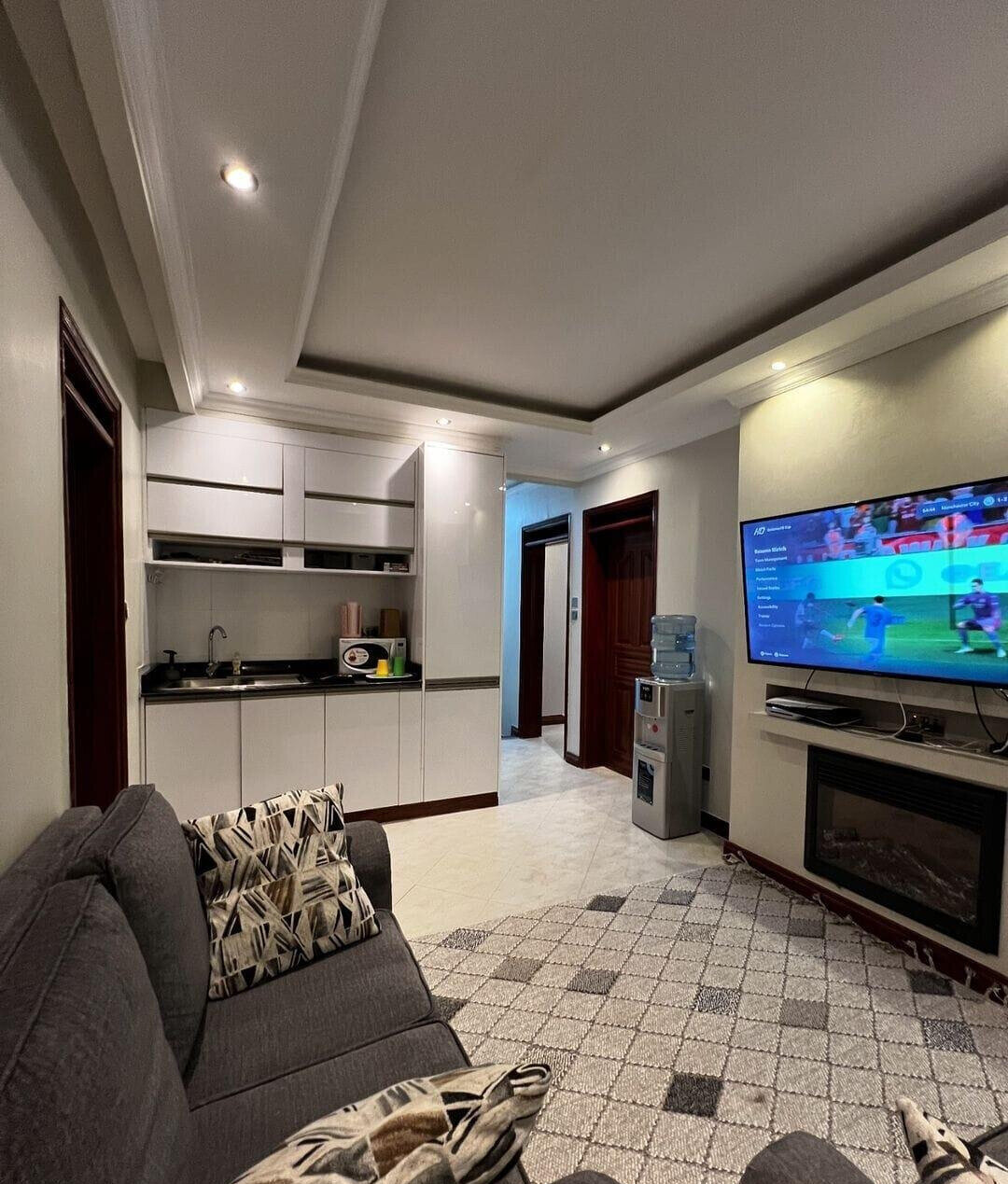 4-Ensuite Townhouse Steps from Valley Arcade - Lavington