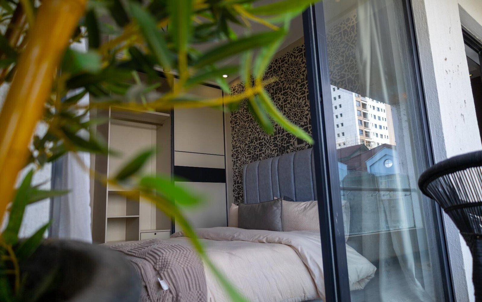 Mini 1BR at Oak Breeze, 1-Min Walk to TDB Tower - Kilimani
