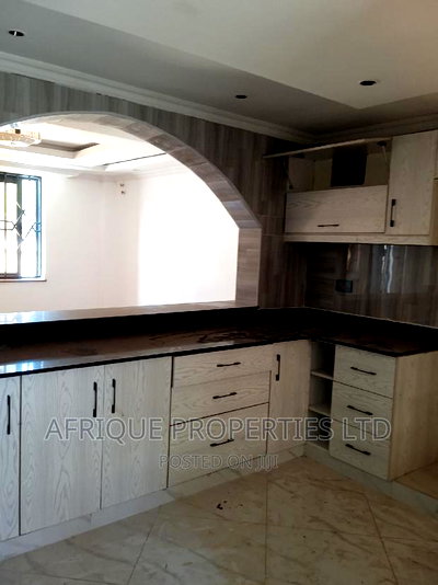 4bdrm Mansion in Thome for rent - Image 6