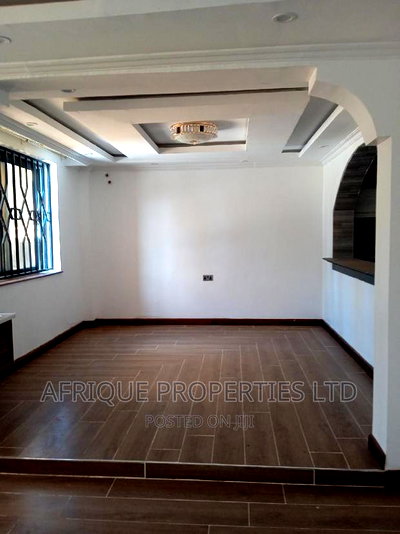 4bdrm Mansion in Thome for rent - Image 8