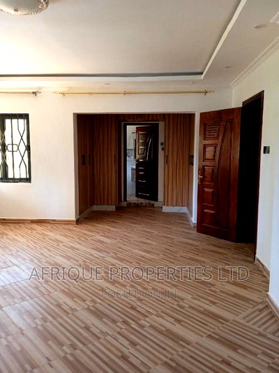 4bdrm Mansion in Thome for rent - Image 13