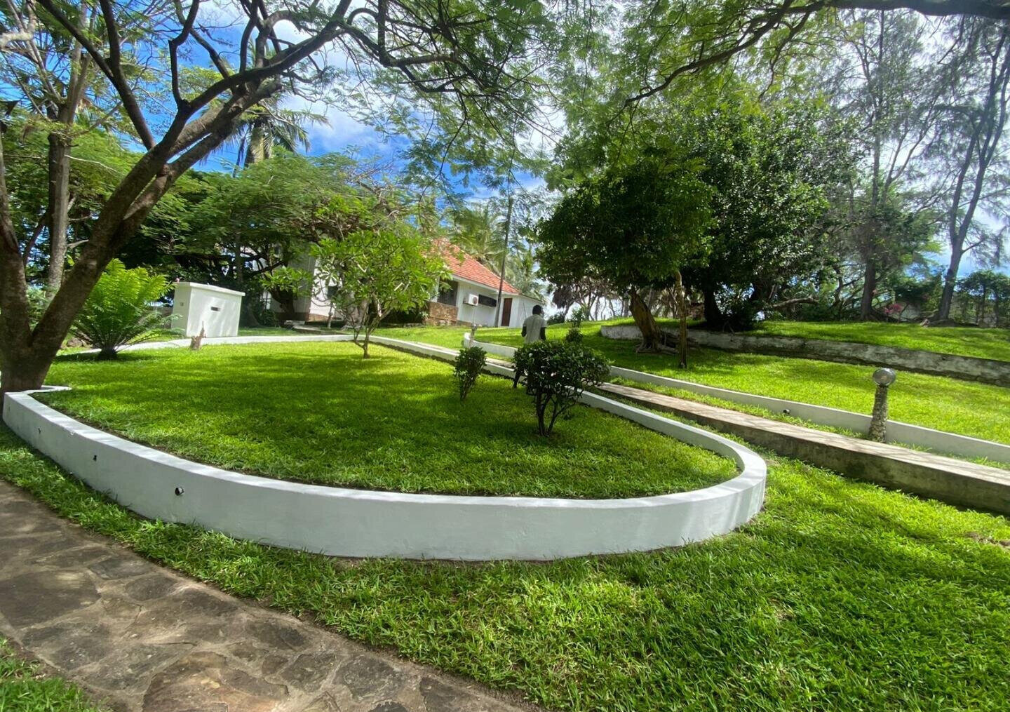 1.8-Acre Beachfront Townhouse with Guest Wing – Malindi