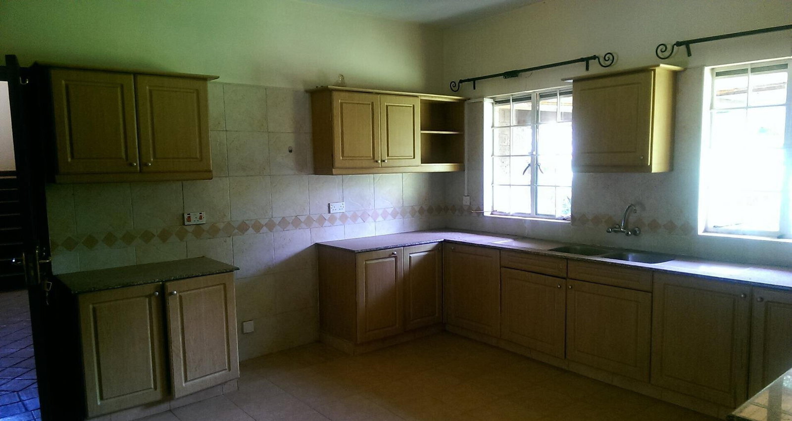 0.15 Acre 5BR Haven at KSh 350K