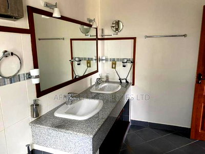 Furnished 3bdrm Mansion in Windsor Park, Ridgeways for rent - Image 7