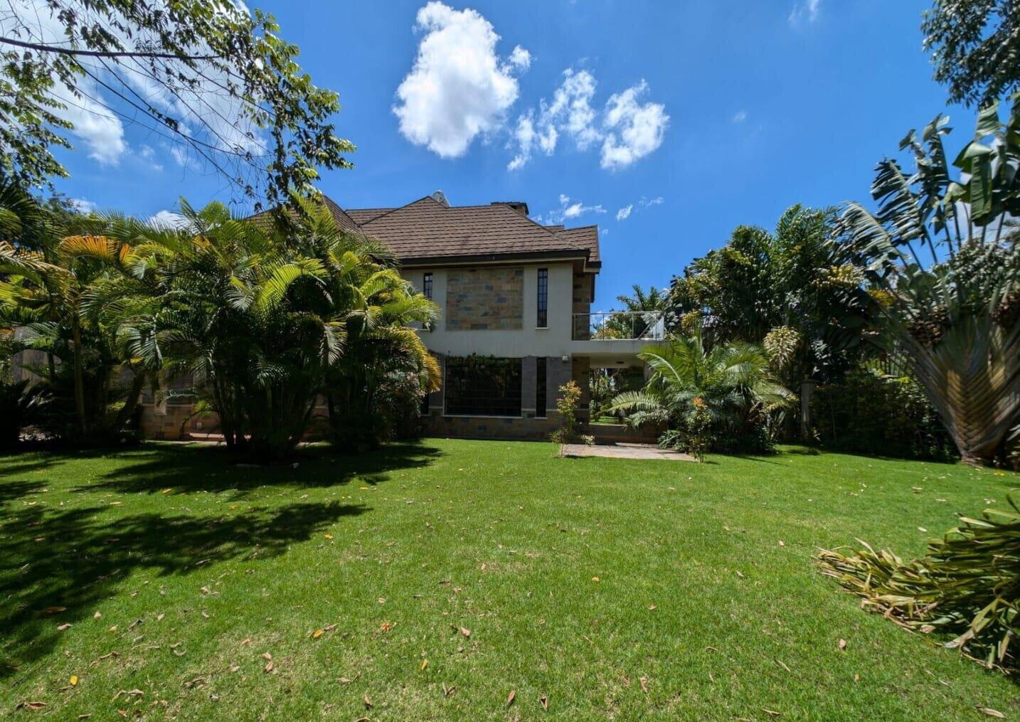 1/2 Acre 5BR Haven at KSh 580K