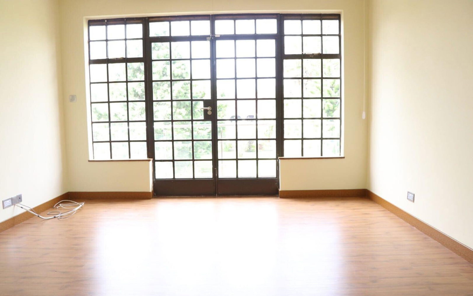 1/2 Acre 5BR Haven at KSh 580K