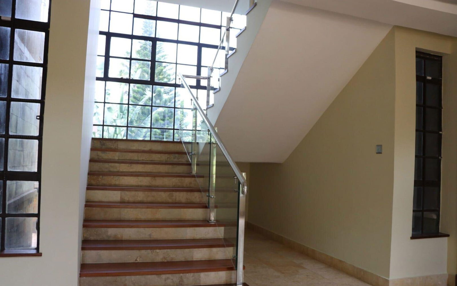 1/2 Acre 5BR Haven at KSh 580K