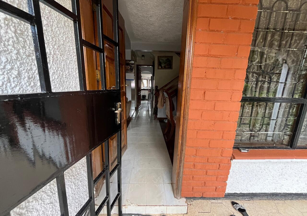4-Bedroom Corner Townhouse with Billboard Potential - BuruBuru