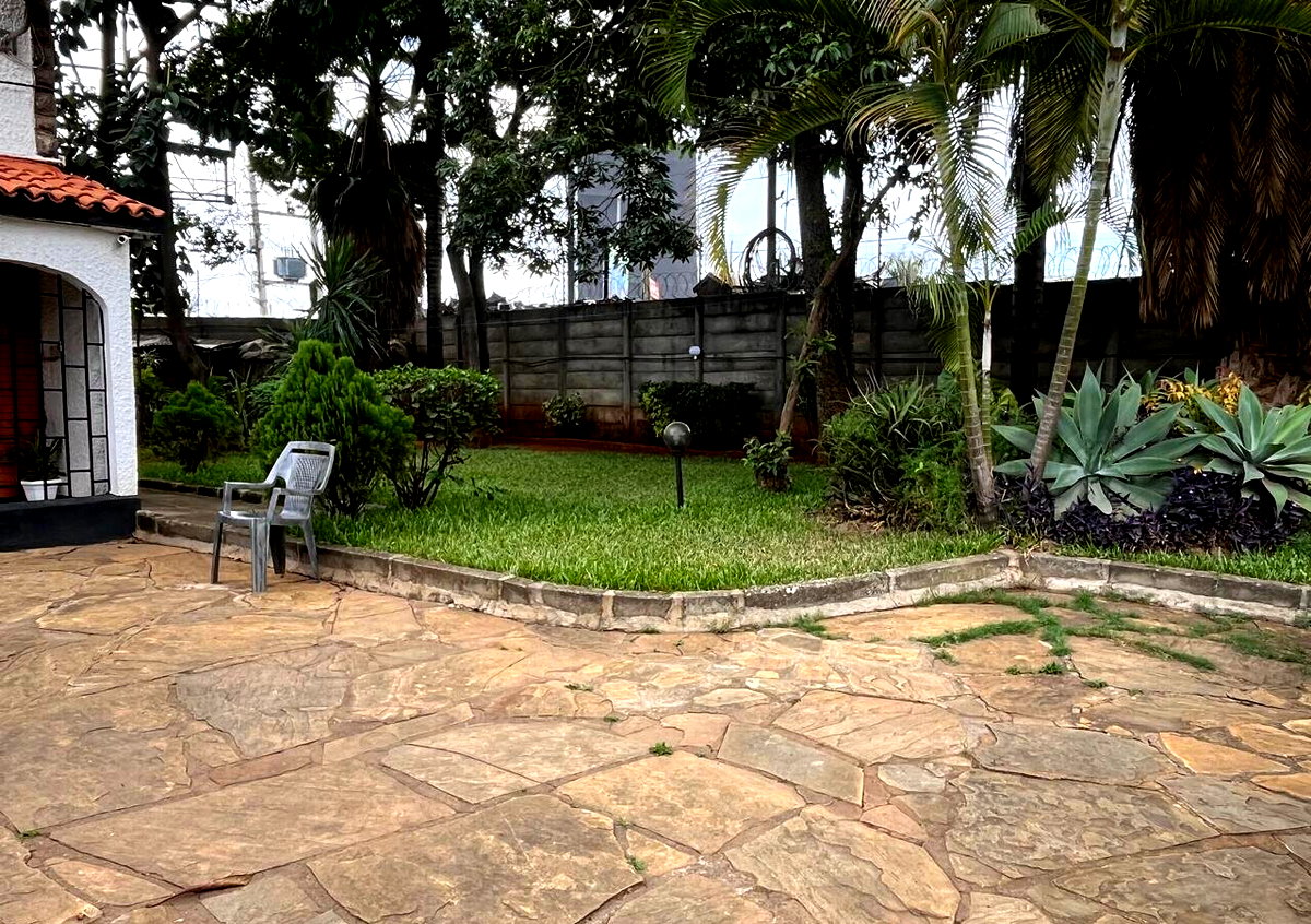 4-Bedroom Corner Townhouse with Billboard Potential - BuruBuru