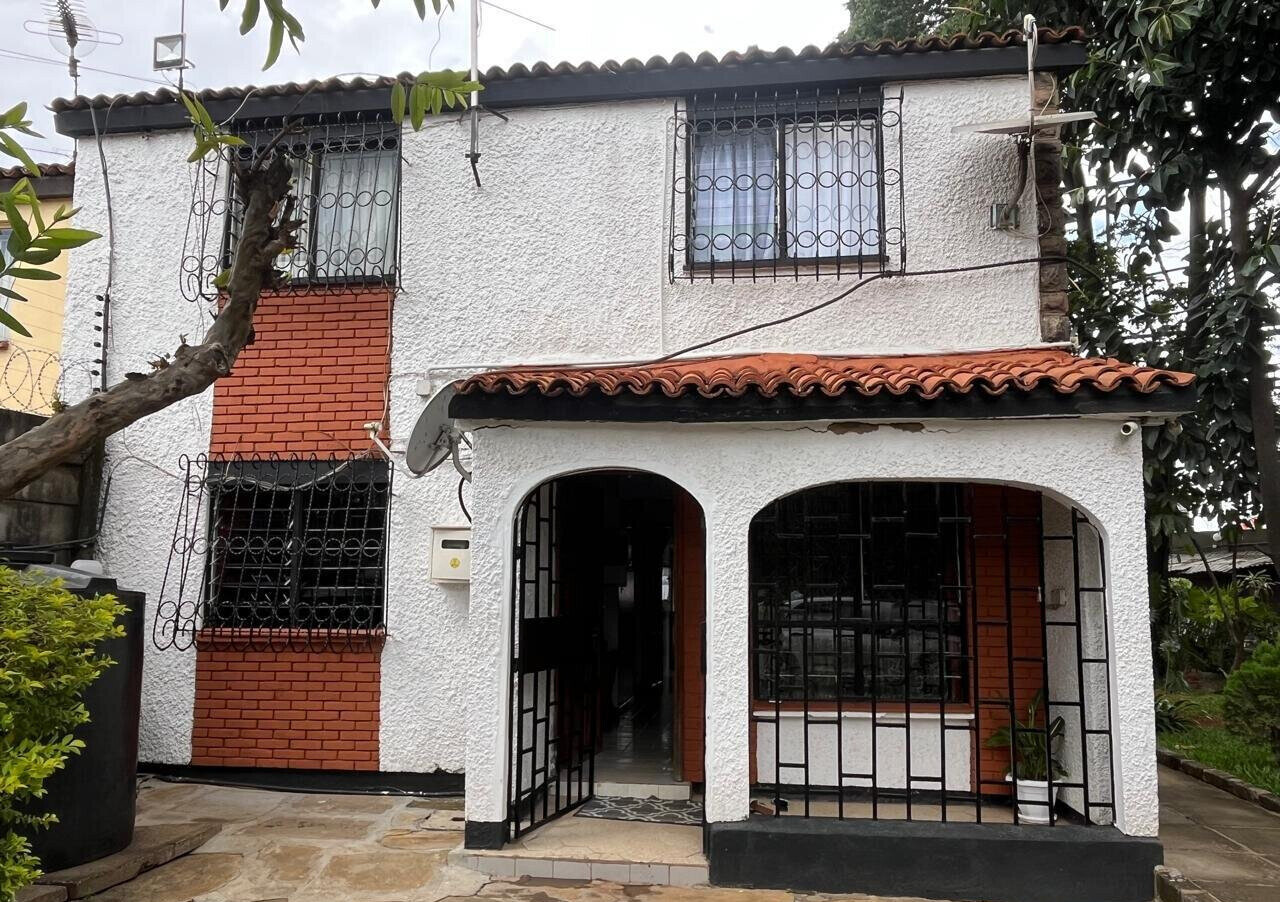 4-Bedroom Corner Townhouse with Billboard Potential - BuruBuru