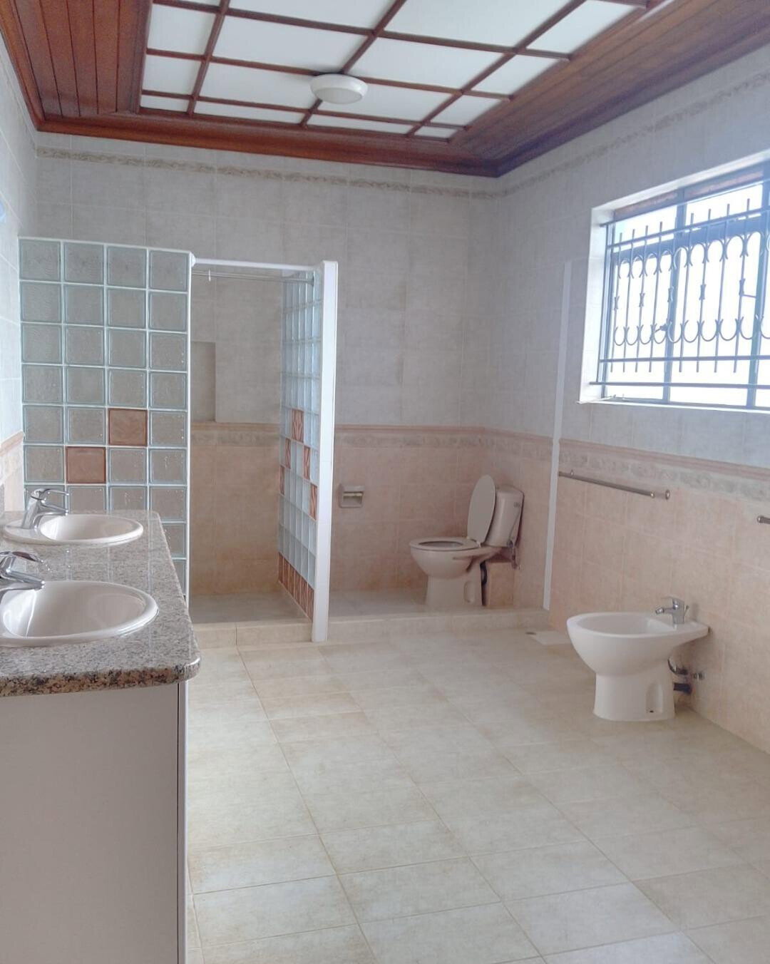 1/2 Acre Mansion in Runda at KSh 650K