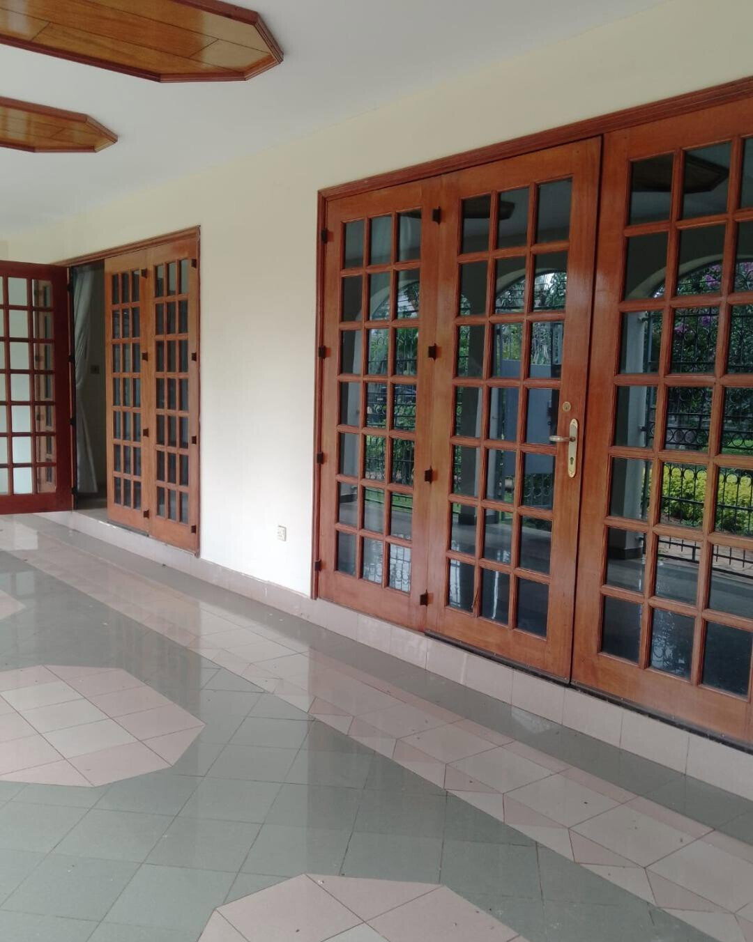 1/2 Acre Mansion in Runda at KSh 650K