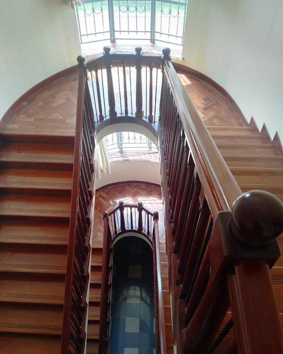 1/2 Acre Mansion in Runda at KSh 650K