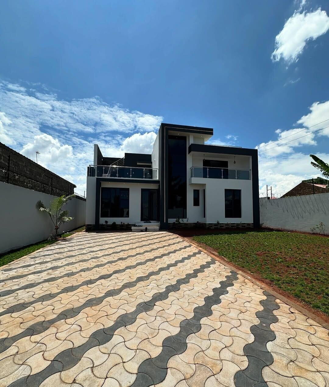 4BR All-Ensuite Townhouse with DSQ & Balcony - Mugutha, Ruiru