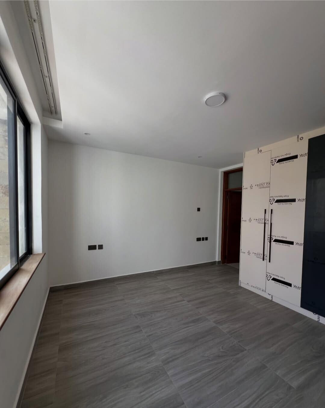 Newly Built 5-Bedroom Townhouse with Rooftop Terrace - Lavington