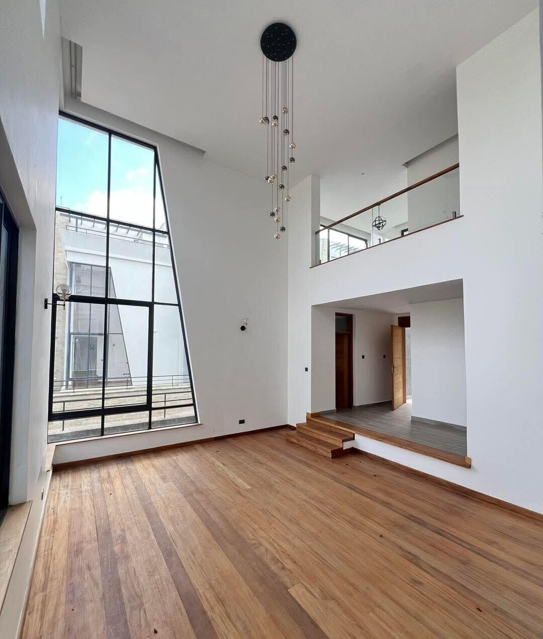 Newly Built 5-Bedroom Townhouse with Rooftop Terrace - Lavington