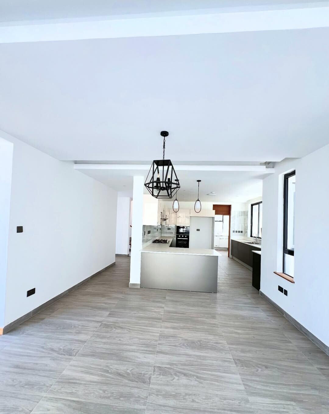 Newly Built 5-Bedroom Townhouse with Rooftop Terrace - Lavington