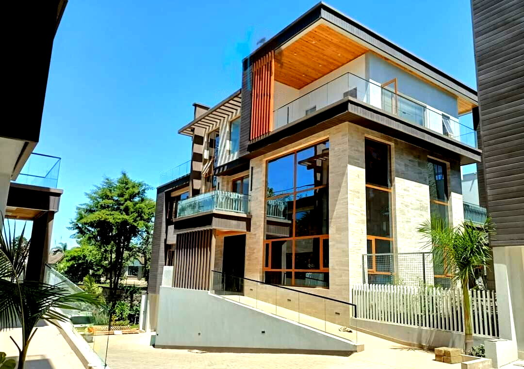 6-Ensuite Smart Villa with Lift & Home Office - Lavington