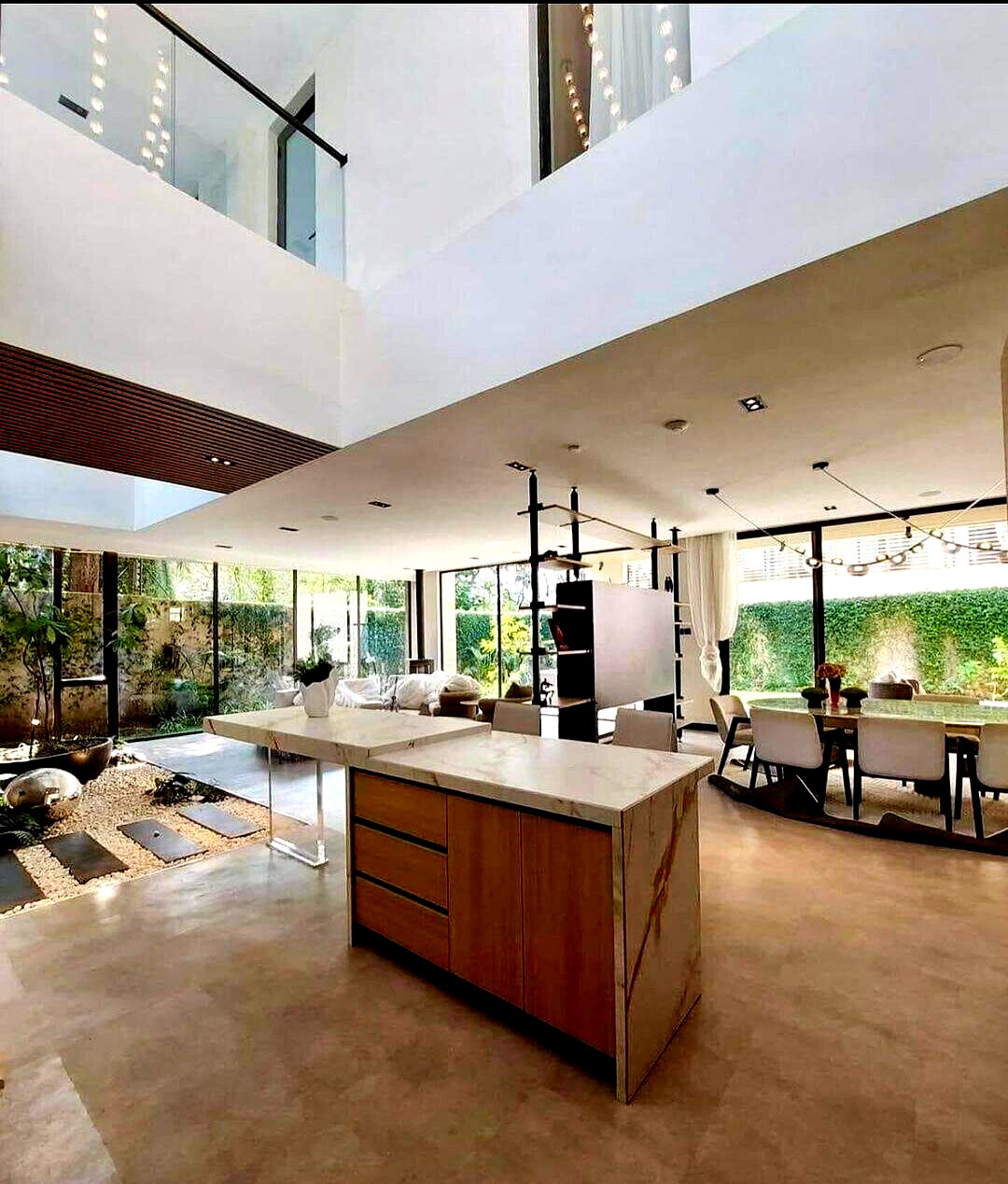 3-Story Smart Townhouse with Jacuzzi & Mzima Springs View - Lavington